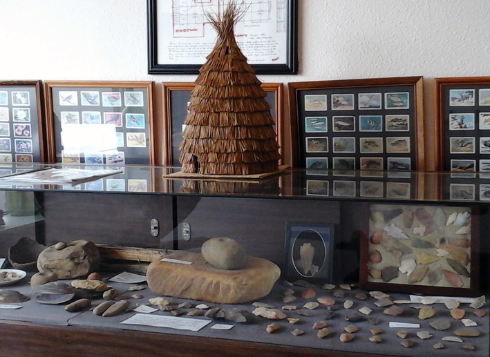 Caddo Indian Artifacts of Millwood Lake, Arkansas, Two Rivers Museum Donation, Ashdown